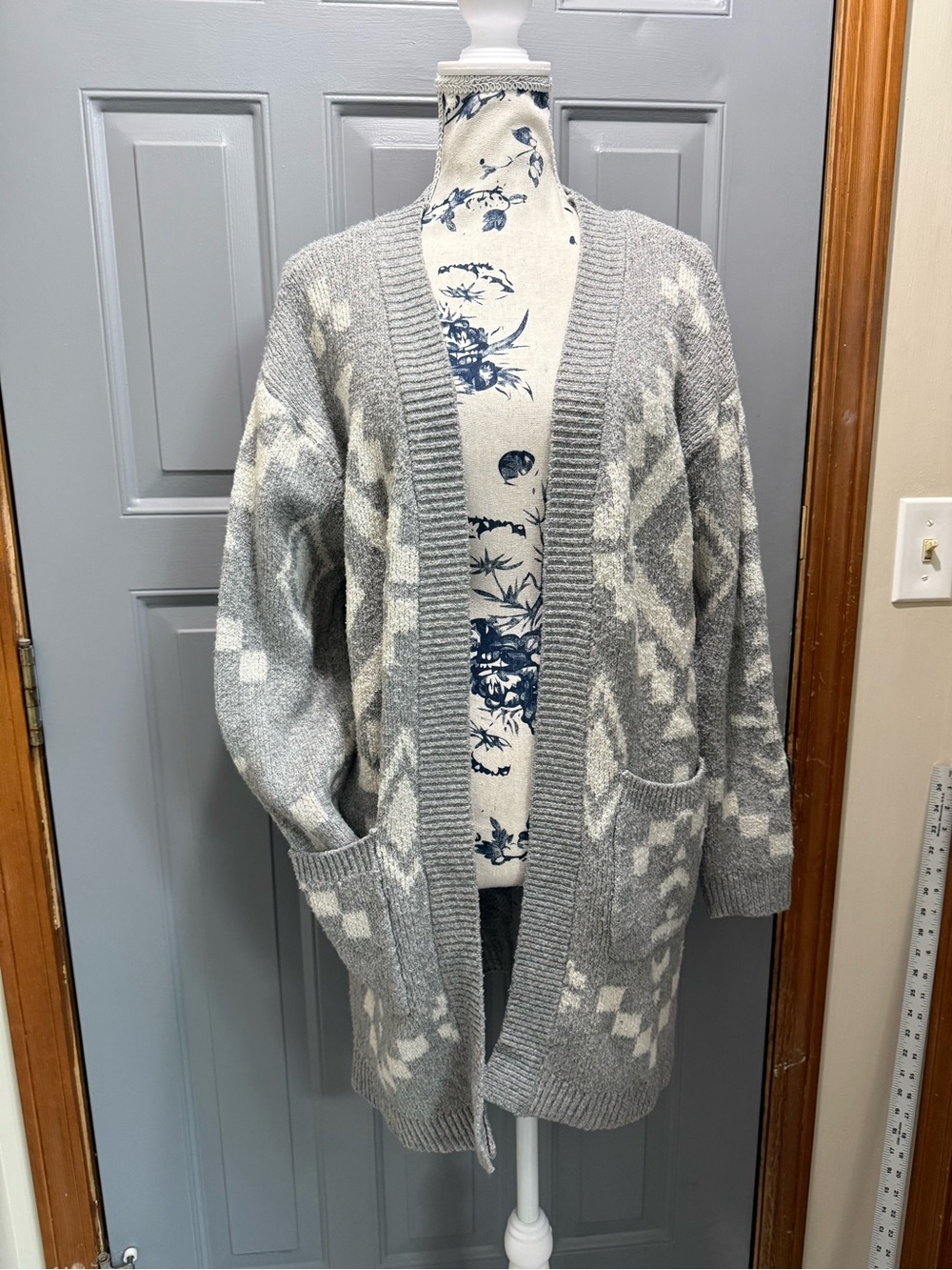 Gray and white Geometric Aztec design Knit Women’s Open front Cardigan(large)-